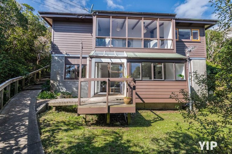 Photo of property in 89 Black Rock Road, Newlands, Wellington, 6037
