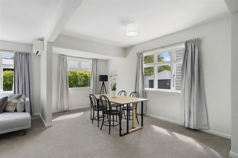 Photo of property in 16 Kenwyn Avenue, St Albans, Christchurch, 8052