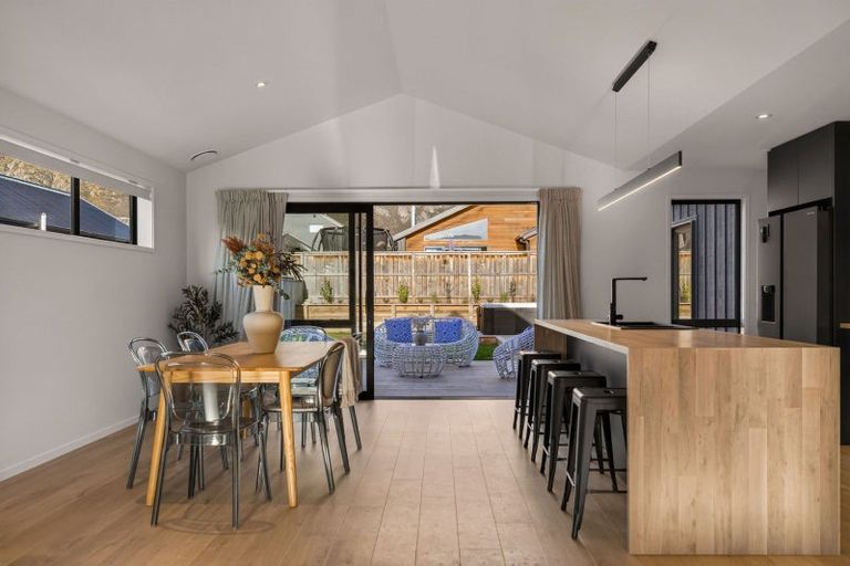 Photo of property in 51 Corriedale Road, Jacks Point, 9371