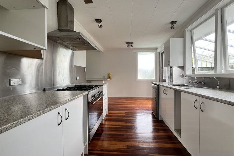 Photo of property in 4 Elliott Avenue, Bayview, Auckland, 0629