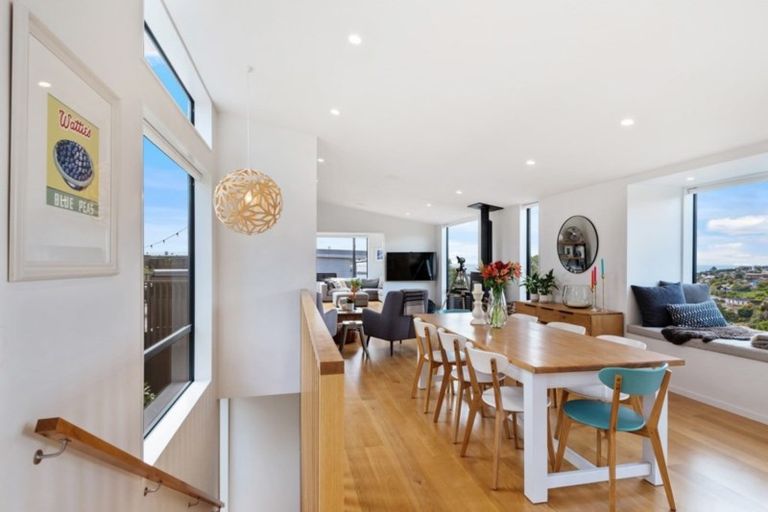 Photo of property in 110 Mount Pleasant Road, Mount Pleasant, Christchurch, 8081