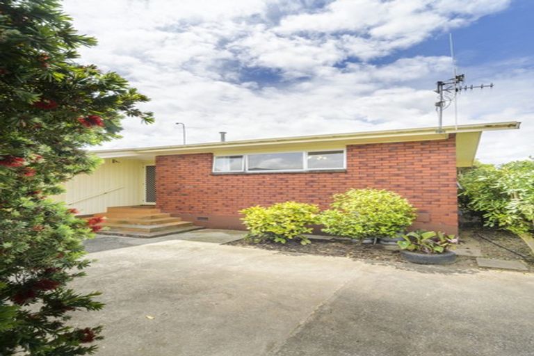 Photo of property in 30 Kennedy Avenue, Feilding, 4702