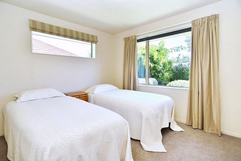 Photo of property in 45 Wilsons Road, Saint Martins, Christchurch, 8022