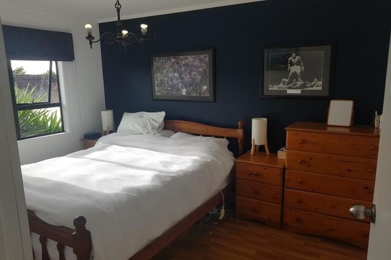 Photo of property in 2/24 Redwing Street, Browns Bay, Auckland, 0630