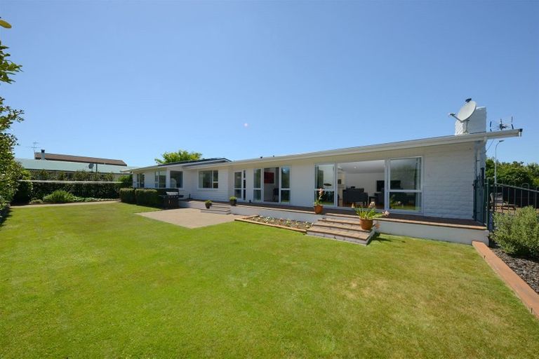 Photo of property in 1 Yardley Street, Avonhead, Christchurch, 8042