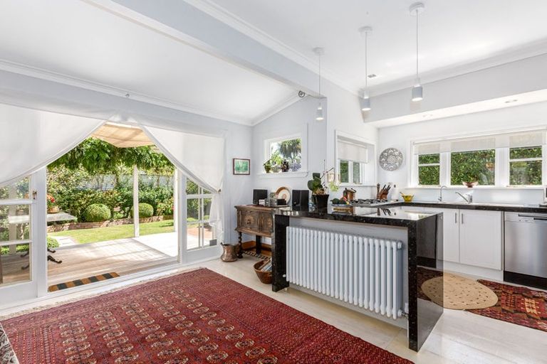Photo of property in 20 Colin Grove, Hutt Central, Lower Hutt, 5010