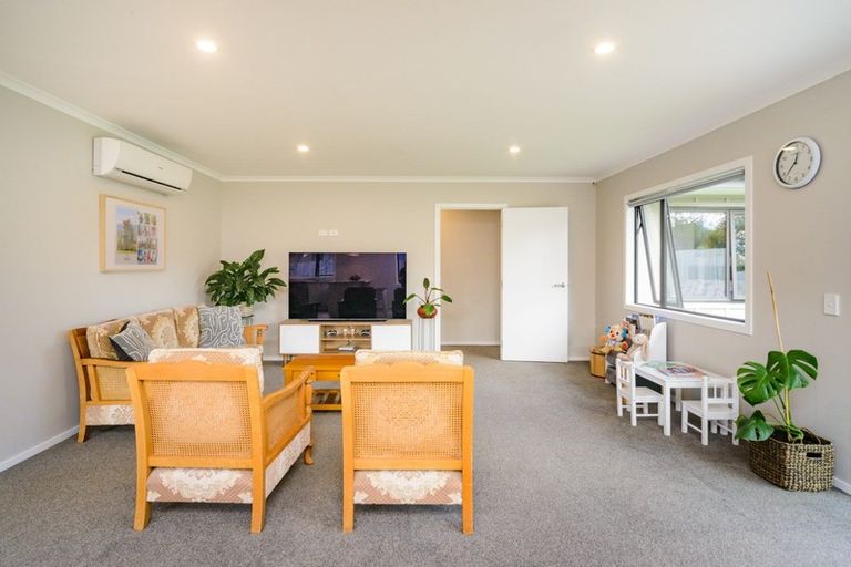 Photo of property in 26 Wescombe Grove, Feilding, 4702