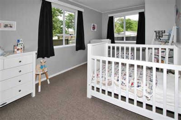 Photo of property in 8 Wilding Street, Saint Martins, Christchurch, 8022