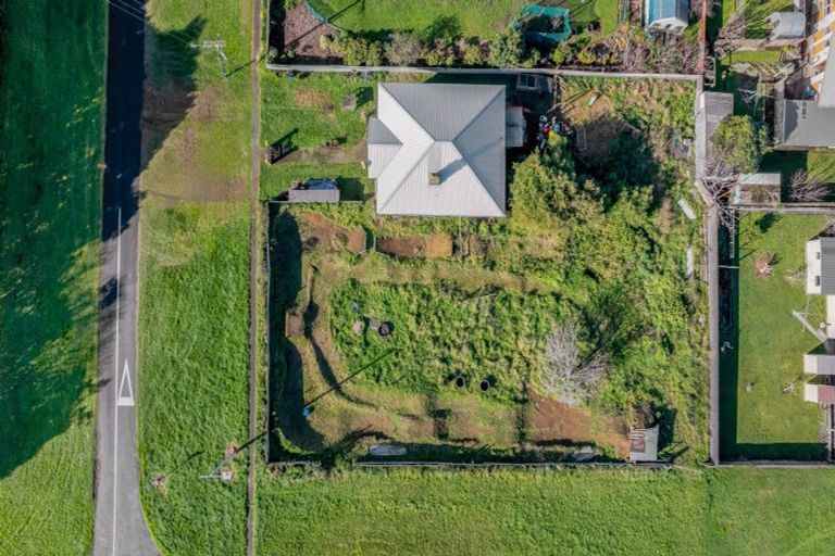 Photo of property in 62-64 Patu-kukupa Street, Manaia, 4612