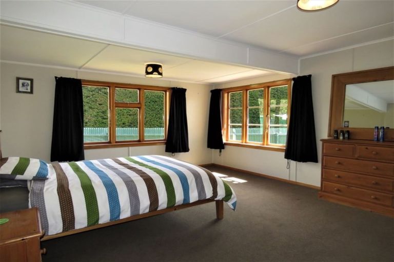 Photo of property in 22 Chamberlain Avenue, Amberley, 7481