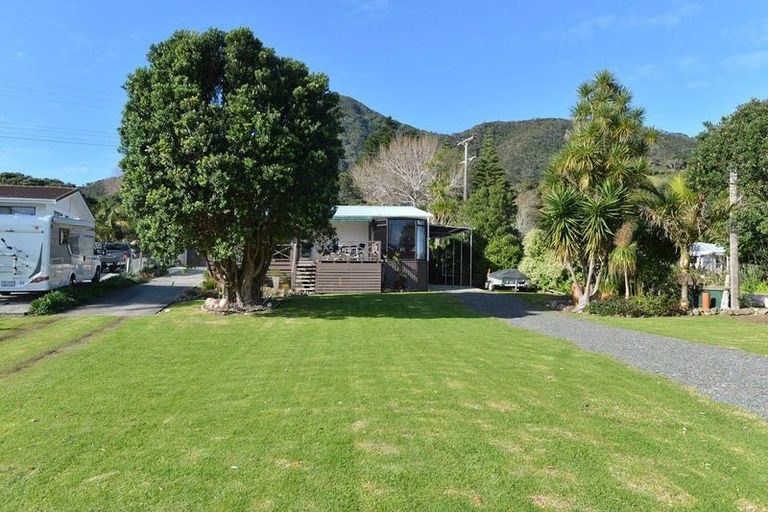 Photo of property in 65 Urquharts Bay Road, Whangarei Heads, Whangarei, 0174