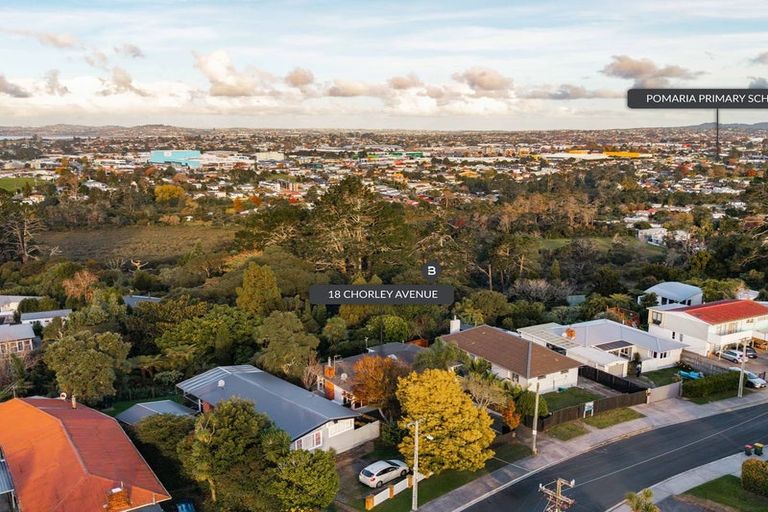 Photo of property in 18 Chorley Avenue, Massey, Auckland, 0614