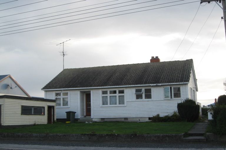 Photo of property in 22 Lanark Street, Balclutha, 9230
