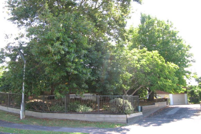 Photo of property in 39 Mason Street, New Lynn, Auckland, 0600