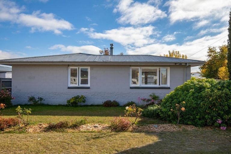 Photo of property in 2 Campbell Street, Alexandra, 9320