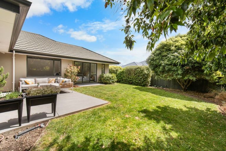 Photo of property in 15 Harrys Way, Redwood, Christchurch, 8051