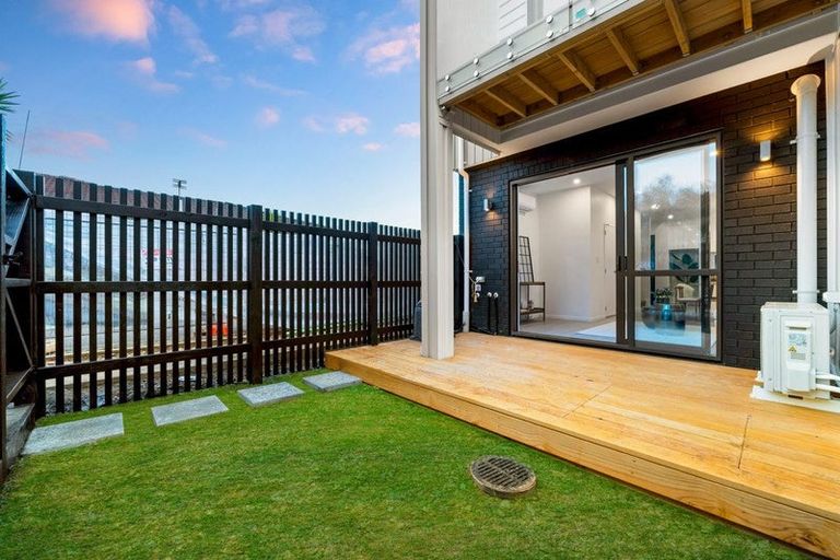 Photo of property in 15c Tabitha Crescent, Henderson, Auckland, 0612