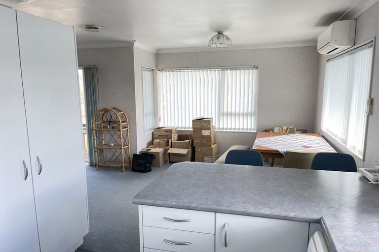 Photo of property in 8b Garden Terrace, Pukekohe, 2120