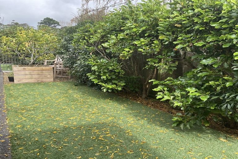 Photo of property in 17 Ridgedale Road, Silverdale, 0932