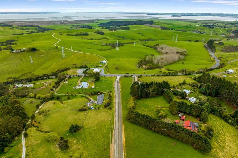 Photo of property in 3004 Kaipara Coast Highway, Glorit, Warkworth, 0984