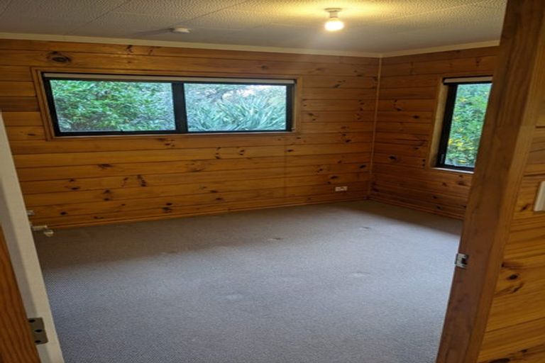 Photo of property in 2/32 Trinidad Road, Sunnynook, Auckland, 0620