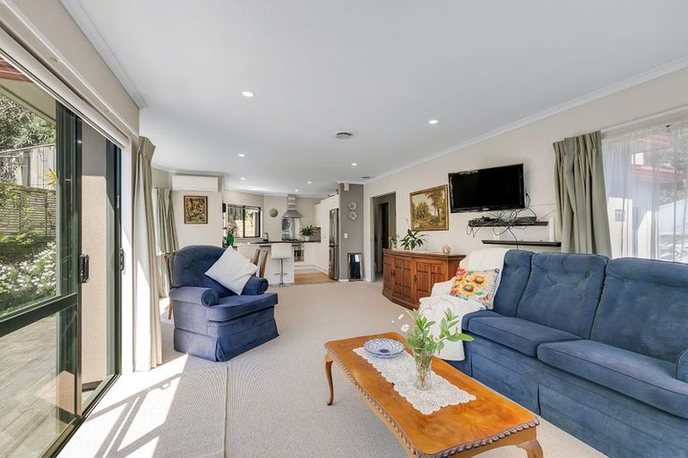 Photo of property in 44a The Drive, Tawa, Wellington, 5028