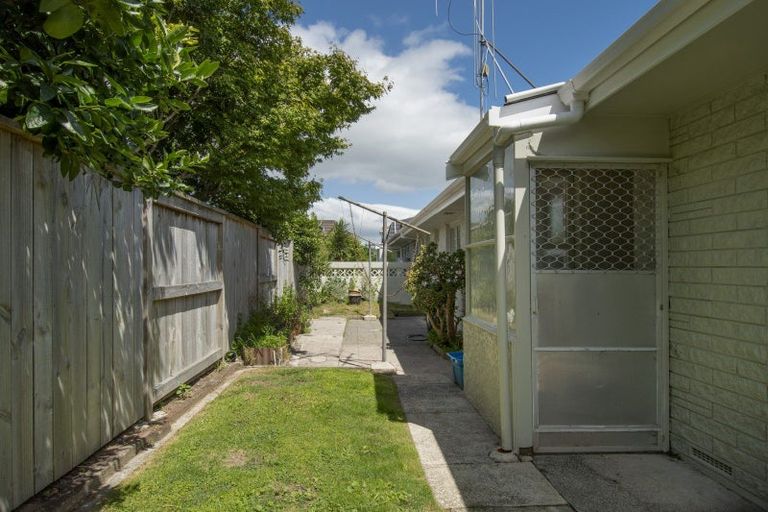 Photo of property in 404a Otumoetai Road, Otumoetai, Tauranga, 3110
