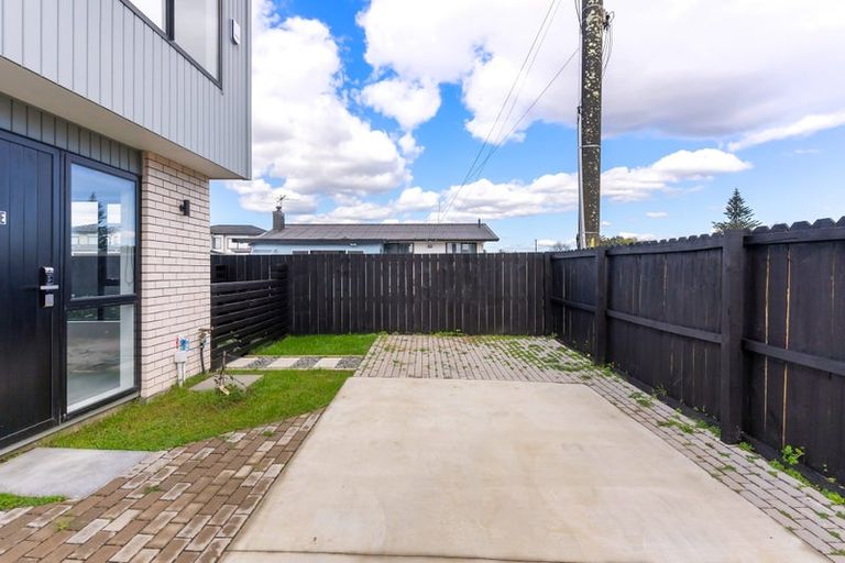 Photo of property in 27e Von Sturmer Street, Mangere East, Auckland, 2024