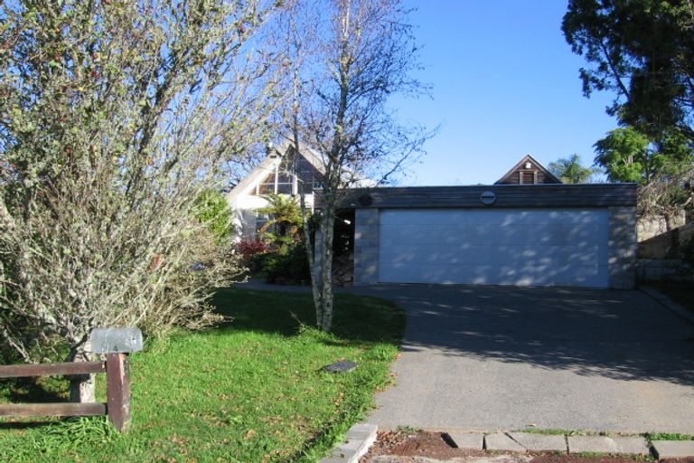 Photo of property in 174 Pooks Road, Swanson, Auckland, 0612