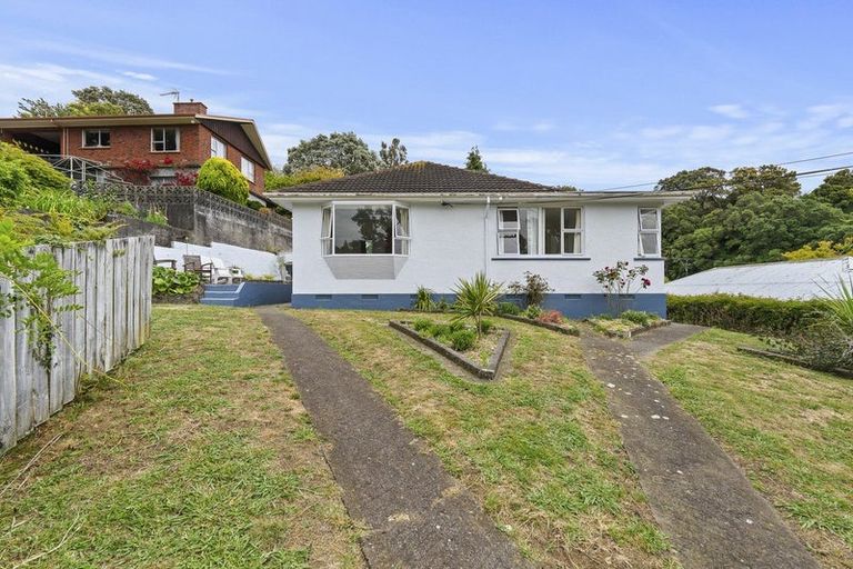 Photo of property in 108 Huatoki Street, Frankleigh Park, New Plymouth, 4310