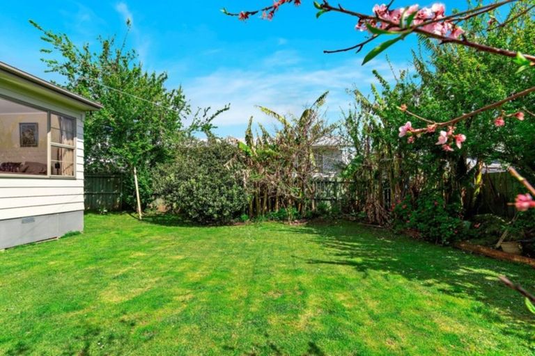 Photo of property in 505 Swanson Road, Ranui, Auckland, 0612