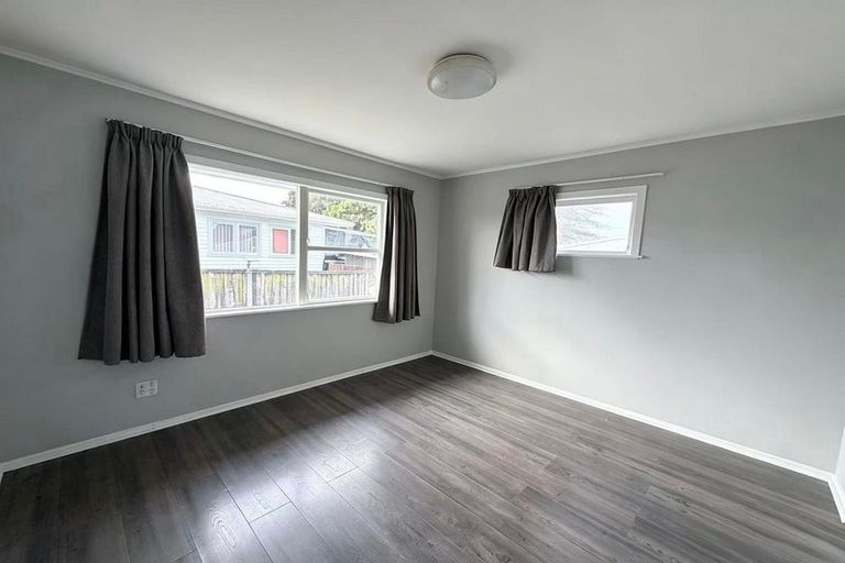 Photo of property in 16 Vickerman Street, Otara, Auckland, 2023