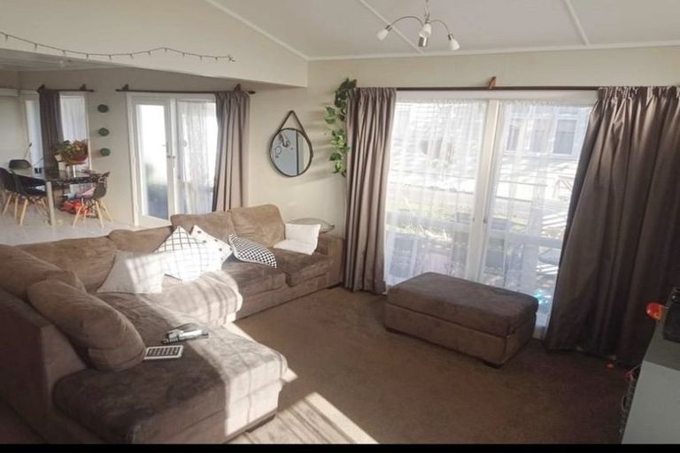 Photo of property in 35 Irvine Street, Frankton, Hamilton, 3204