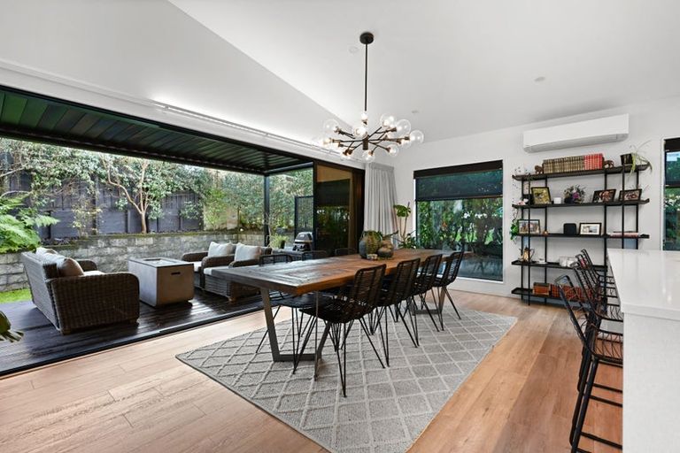 Photo of property in 3d Lake Domain Drive, Frankton, Hamilton, 3204