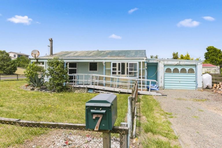 Photo of property in 7 Takitimu Street, Waitarere Beach, Levin, 5510