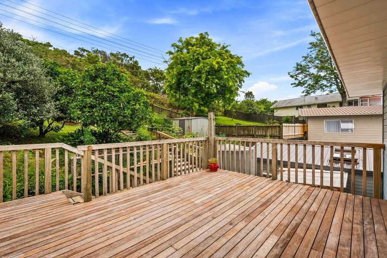 Photo of property in 45 John Dee Crescent, Red Beach, 0932