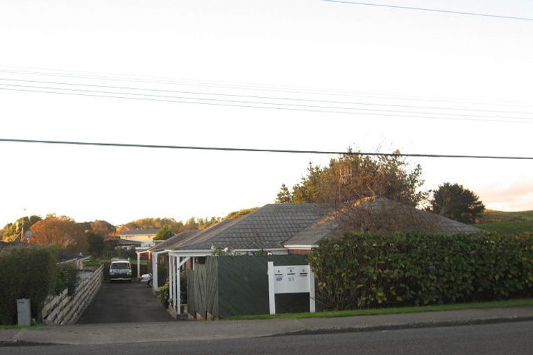 Photo of property in 57b Raumati Road, Raumati Beach, Paraparaumu, 5032