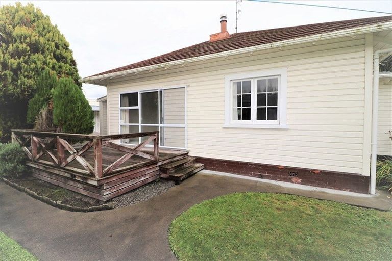 Photo of property in 2 Riverbank Road, Okoia, Whanganui, 4573