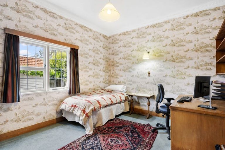 Photo of property in 15 Beauchamp Street, Karori, Wellington, 6012