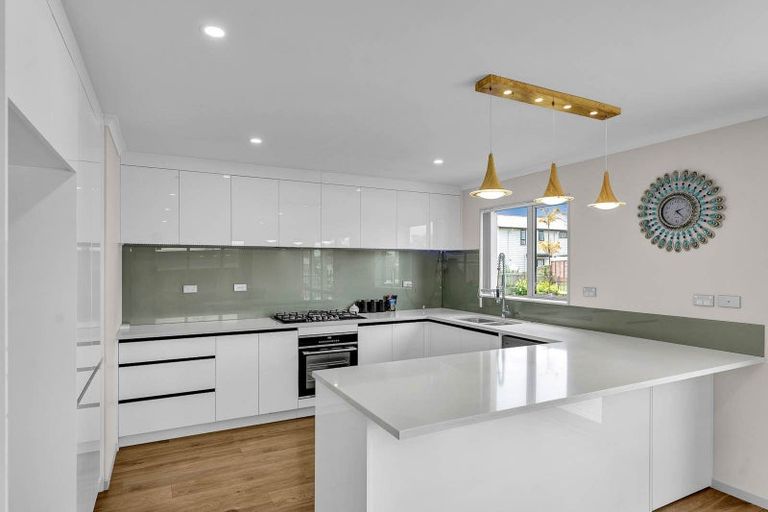 Photo of property in 95d Raglan Street, Mangere East, Auckland, 2024