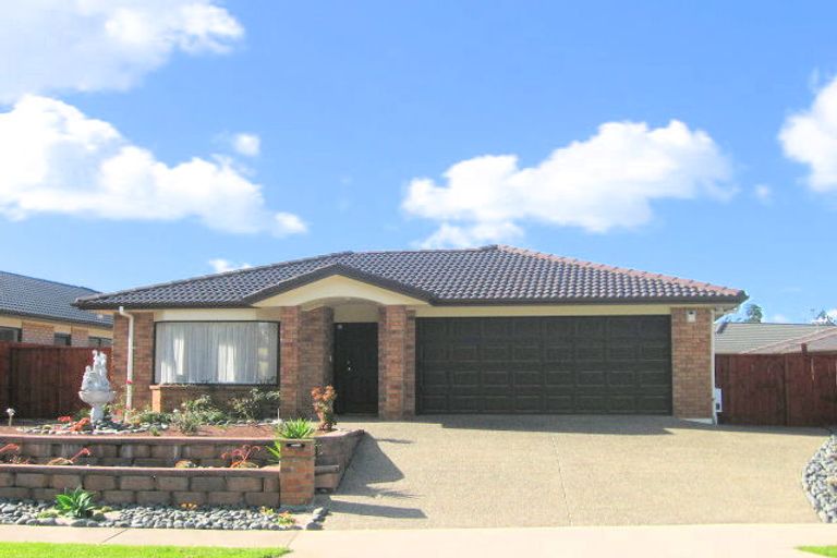 Photo of property in 52 Brookwood Drive, Henderson, Auckland, 0612