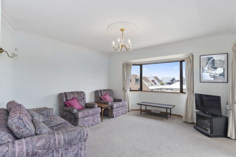 Photo of property in 2/49 May Street, Mount Maunganui, 3116