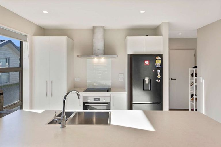 Photo of property in 8/3 Nyoli Street, Northcote, Christchurch, 8052