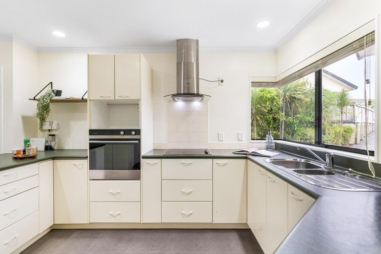 Photo of property in 2/22 Ardagh Place, Dannemora, Auckland, 2016