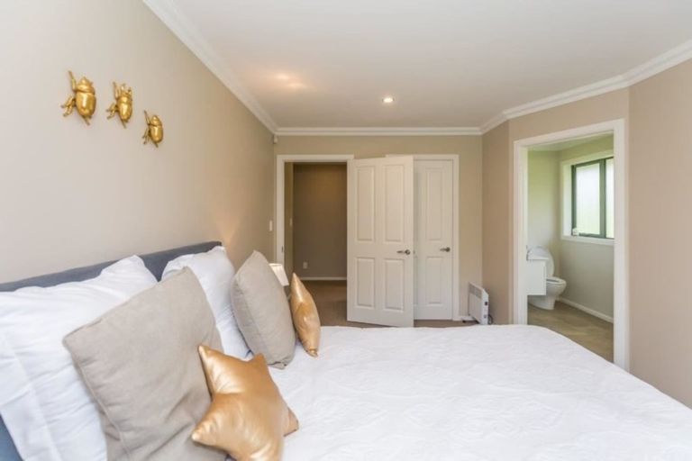 Photo of property in 20 Wakefield Road, Levin, 5571