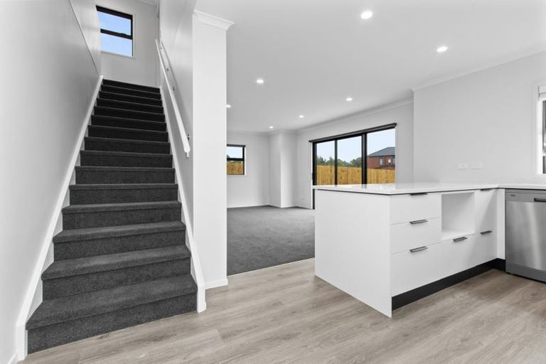 Photo of property in Tapuae, 5 Washer Road, Omata, New Plymouth, 4374