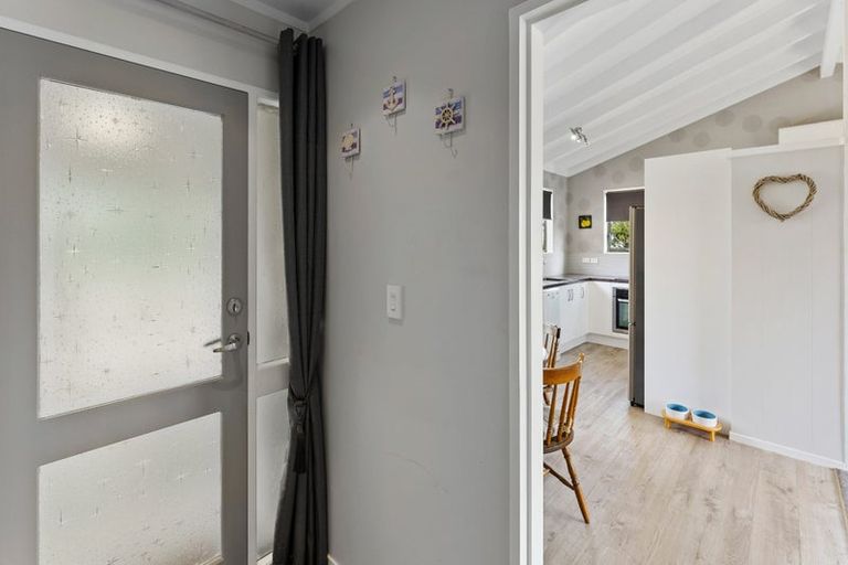 Photo of property in 24a He Awa Crescent, Waikanae, 5036