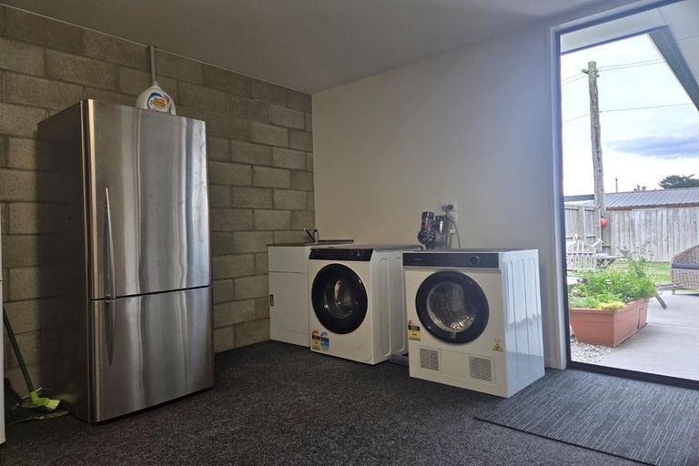 Photo of property in 167 Marine Parade, New Brighton, Christchurch, 8083