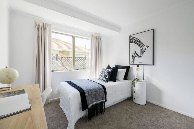 Photo of property in 63a Carlyle Street, Leamington, Cambridge, 3432