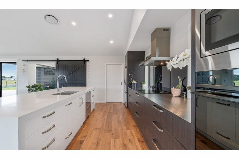 Photo of property in 24 Lindsay Way, Grasmere, Invercargill, 9810